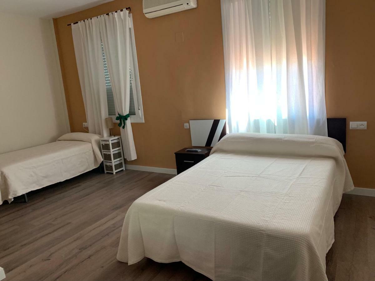 Hostal Restaurante Rufino Berlanga Luaran gambar
